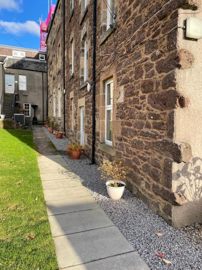 Stunning Apartment In Callander Exterior photo